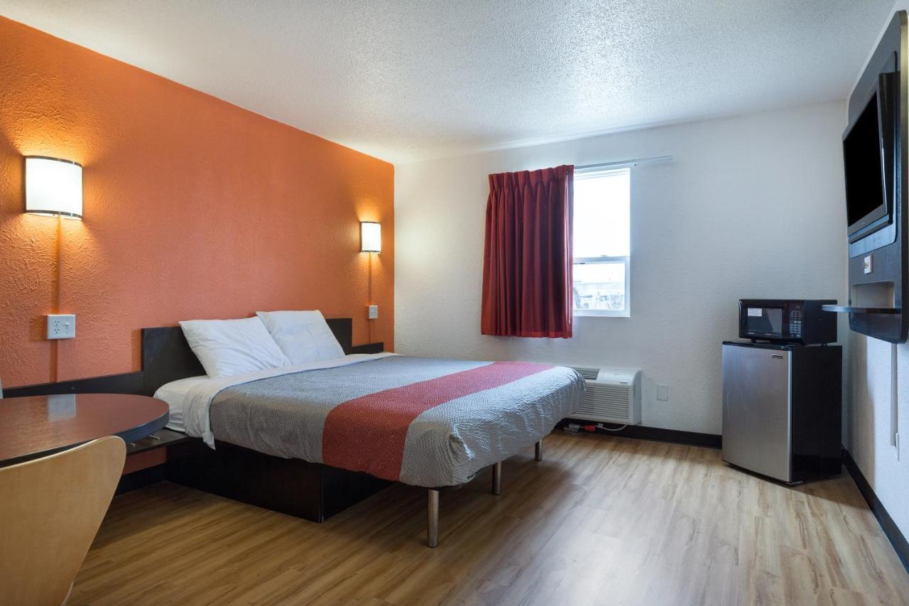 Motel 6-Lincoln, Il ภายนอก รูปภาพ