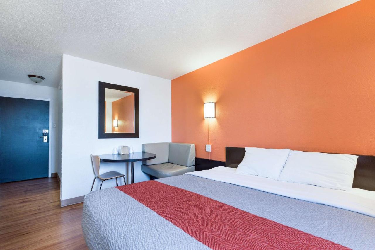 Motel 6-Lincoln, Il ภายนอก รูปภาพ