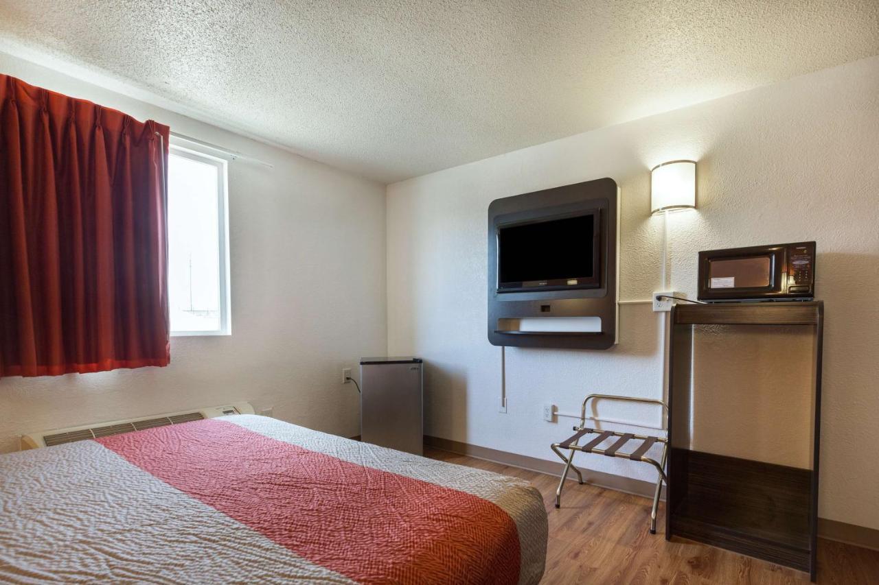 Motel 6-Lincoln, Il ภายนอก รูปภาพ
